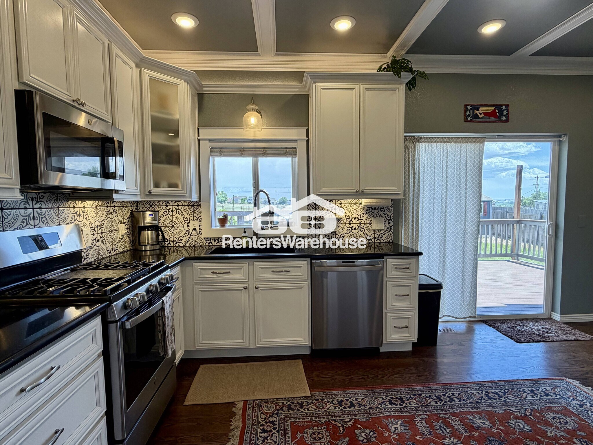 Building Photo - 11260 Jersey Way