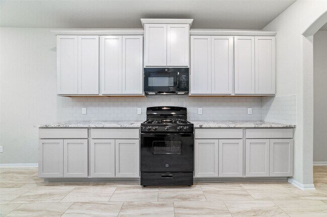 Building Photo - 4919 Vly White Oak Ln