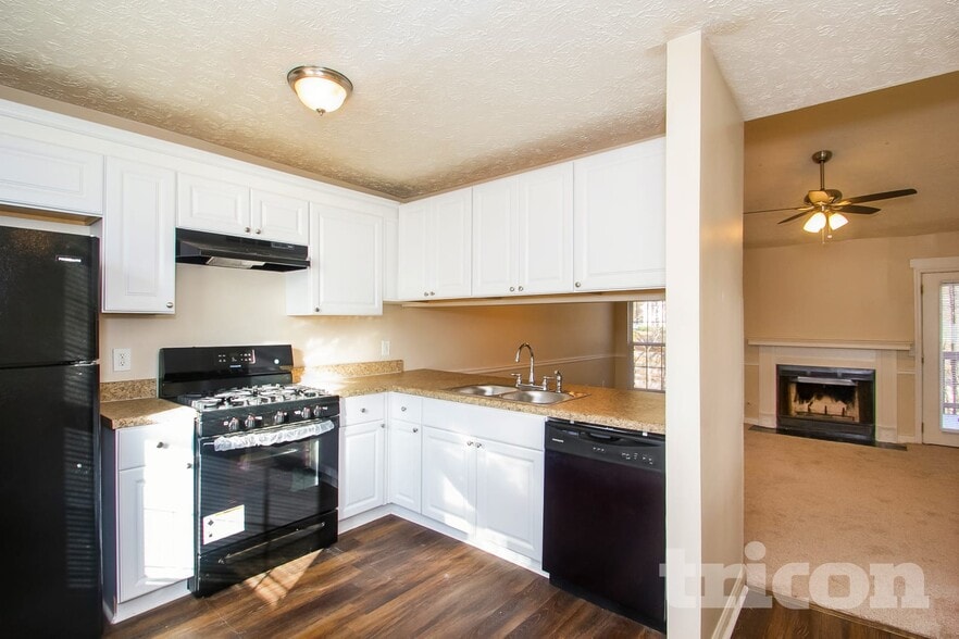 Building Photo - 5020 Millers Glen