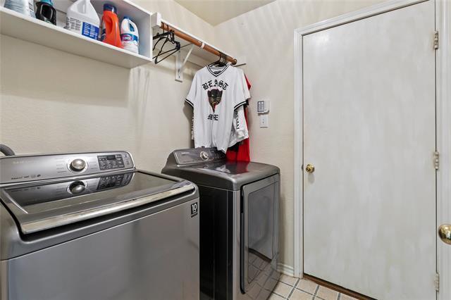 Building Photo - 5600 Buckskin Dr