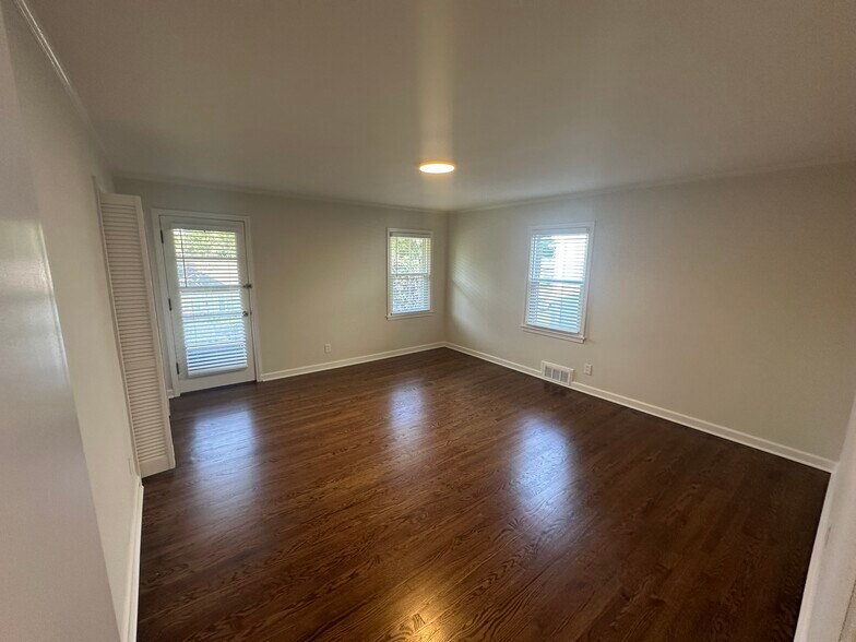 Bedroom 1 - 111 W 73rd St
