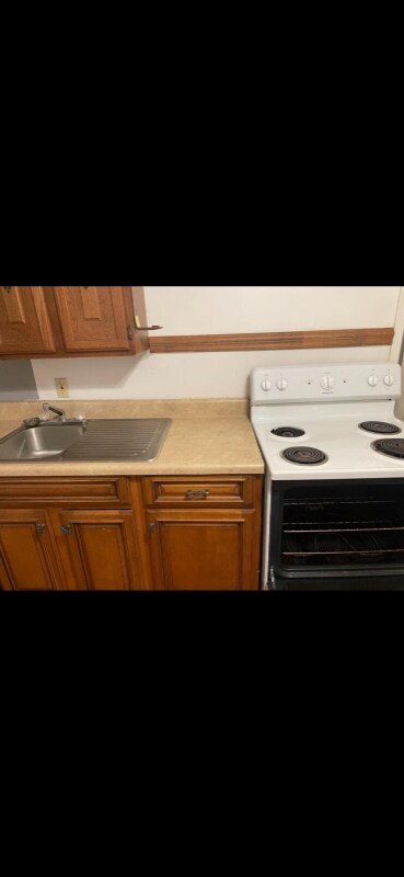 Building Photo - 603 Dawn Dr