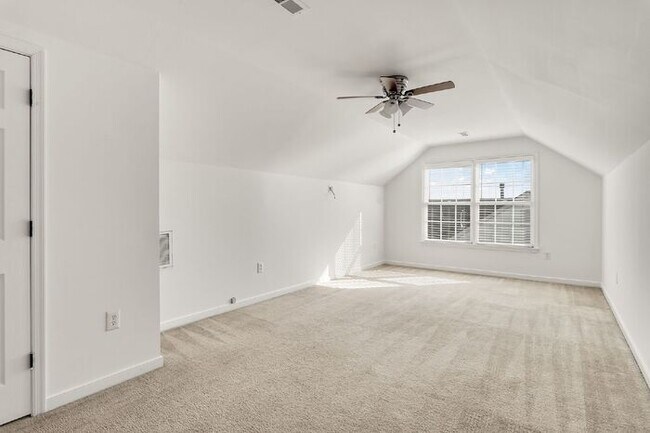 Building Photo - Spacious 5 Bedroom Home with 3rd Floor Suite, Fenced Yard & Community Amenities – $3,500/mo