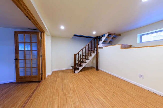 Building Photo - NOW AVAILABLE!  Charming East Nashville Bungalow for Lease!