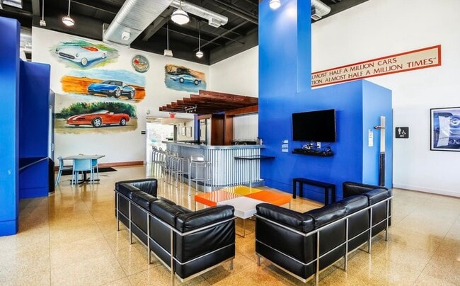 Building Photo - 5610 45th Ave