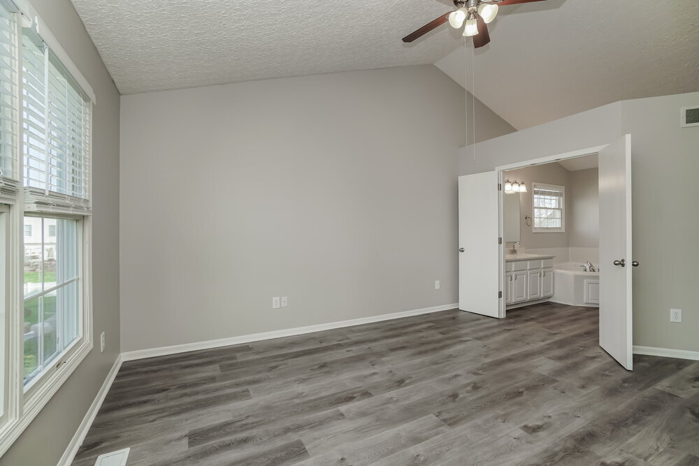 Building Photo - 5090 Dietrich Ave