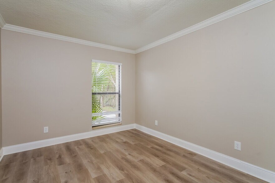 Building Photo - 1203 Trotwood Blvd