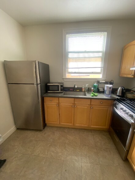 Building Photo - 1810 Euclid Ave