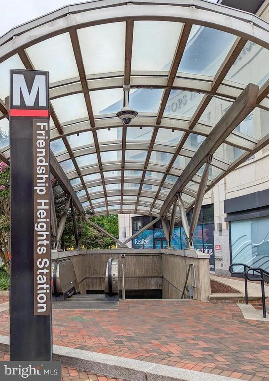 Building Photo - 4515 Willard Ave