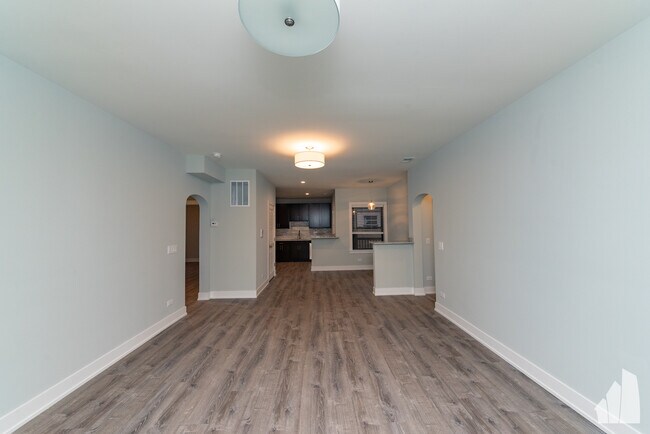 Building Photo - 1147 Maple Ave