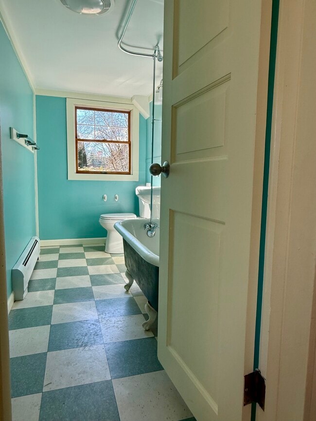 Building Photo - 256 Shelburne Falls Rd