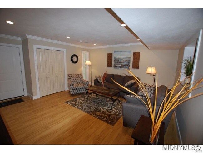 Building Photo - 130 Pheasants Run