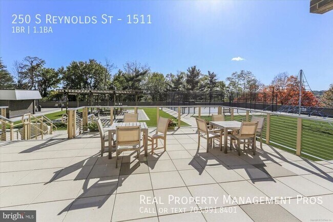 Building Photo - 250 S Reynolds St