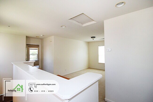Building Photo - 2109 Vienna Way