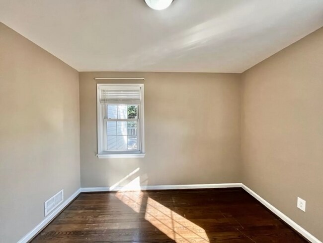 Building Photo - 5128 Mangum Rd