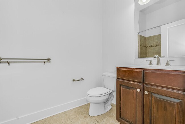 Building Photo - 55 Mallory Ave