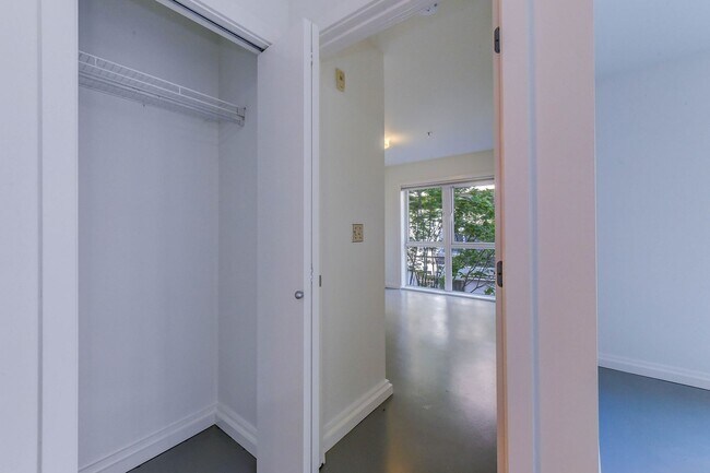 Building Photo - Easy on the Budget