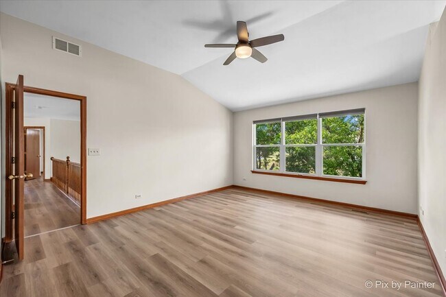 Building Photo - 2240 Barrett Dr