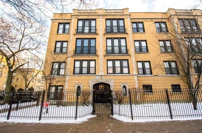 Primary Photo - 2001 W Fargo Ave