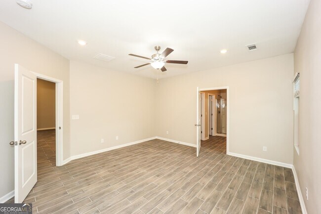 Building Photo - 11415 Kilpatrick Ln