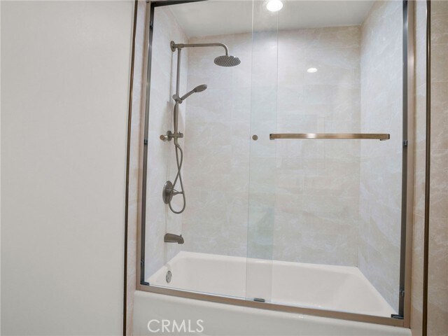 Building Photo - 1598 Long BCH