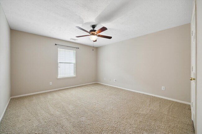 Building Photo - 2411 Lacyberry St