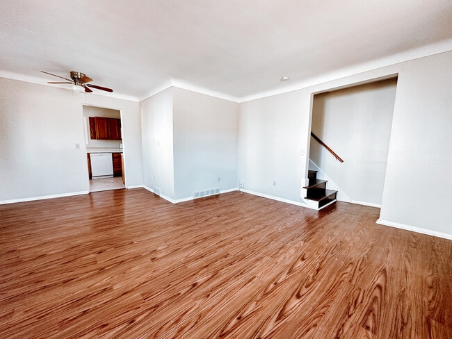 Building Photo - 3025 S Byrne Rd