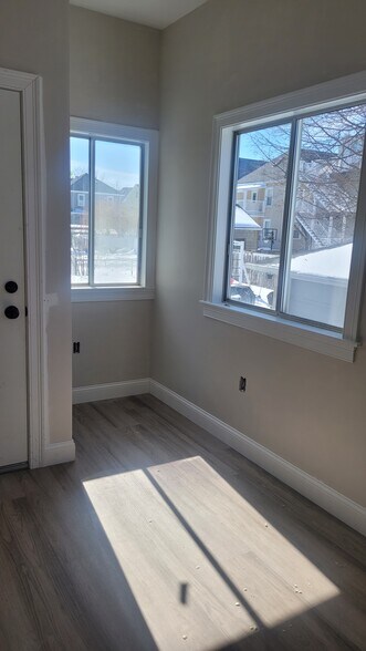 Rear sunroom - 29 Amaranth Ave