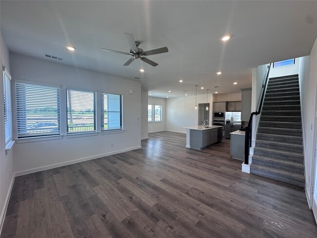 Building Photo - 3331 Loam Ln