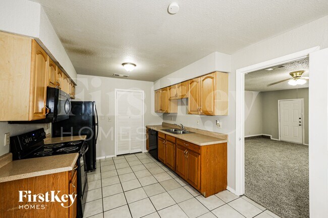 Building Photo - 218 Long Shadow Ln