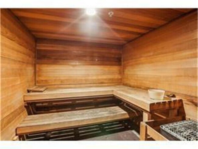 Building Photo - Sparkling 2 Bedroom Condo in Southwest Sta...