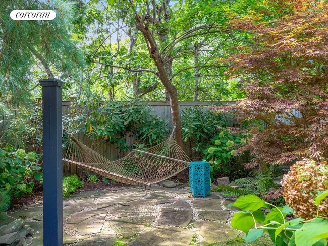 Building Photo - 94 Ridge Rd W