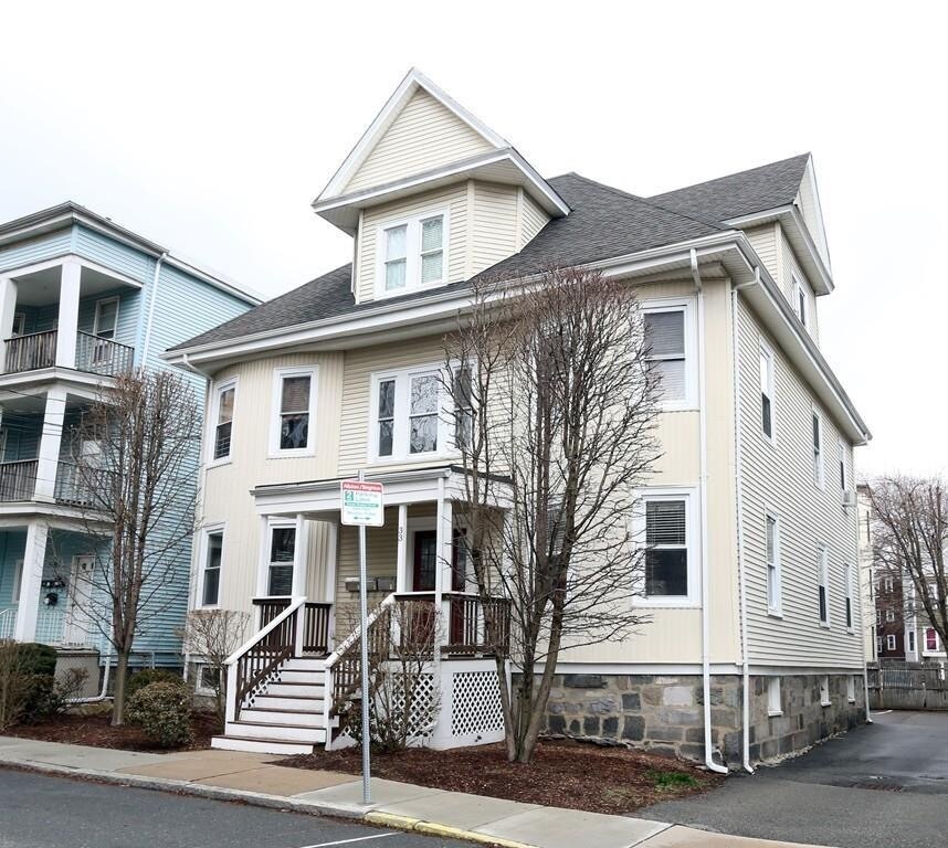 Building Photo - 33 Arden St