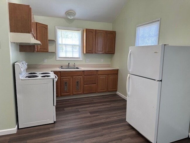 Building Photo - 153 Fisher Ave