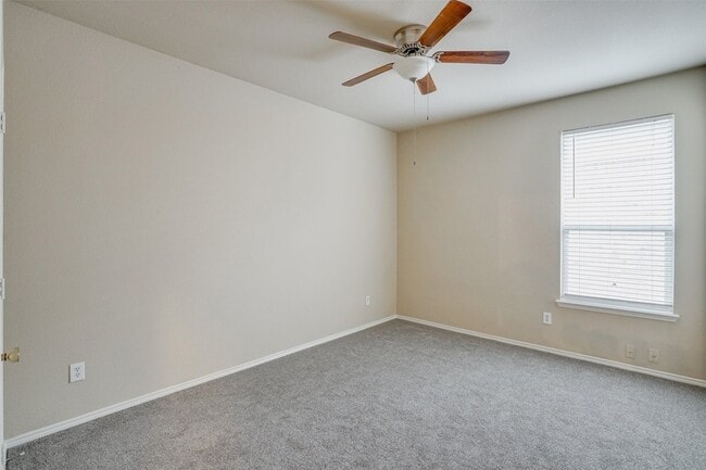 Building Photo - 5148 Senator Dr