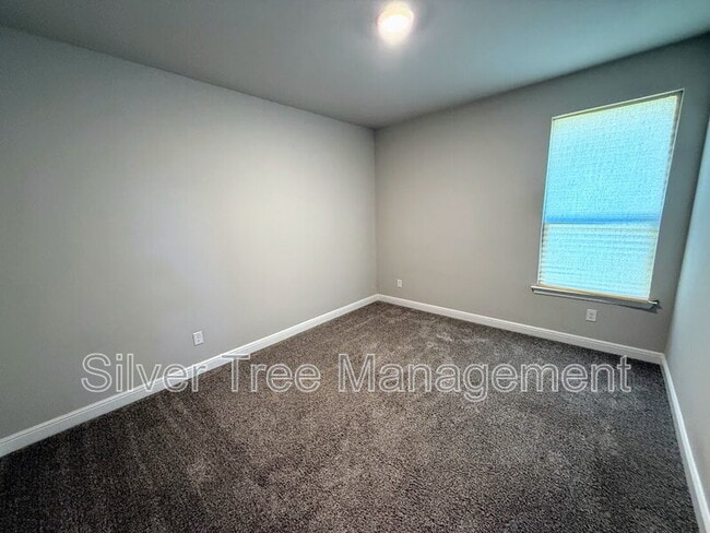Building Photo - 10921 Rockchapel Dr