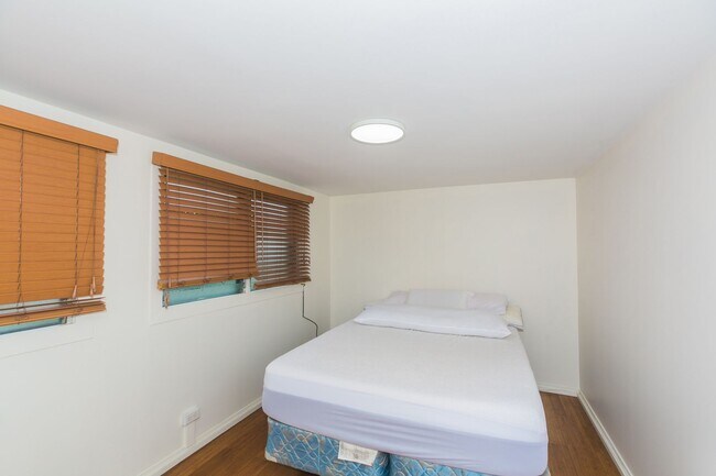 Building Photo - Lulani Ocean (Kaneohe) Single family home:...