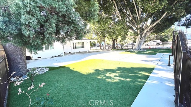 Building Photo - 8938 Duarte Rd