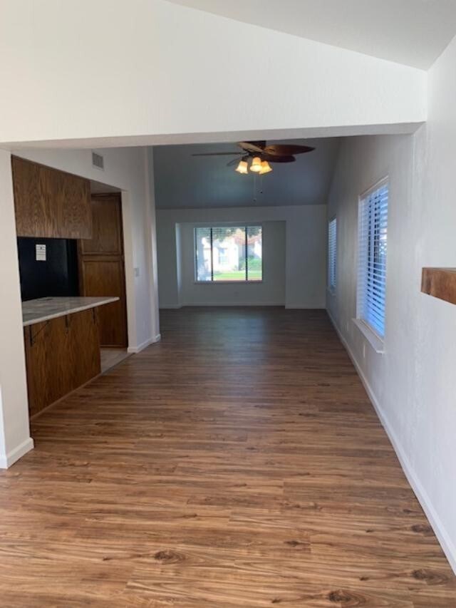 Building Photo - Awesome 3 Bedroom Home! Great Price, Great Location And It's Available Now!