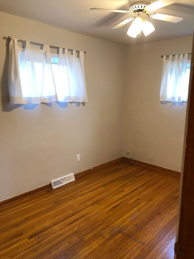Building Photo - Updated throughout with new master suite!