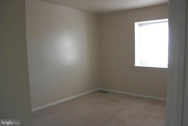 Building Photo - 7438 Ardglass Dr