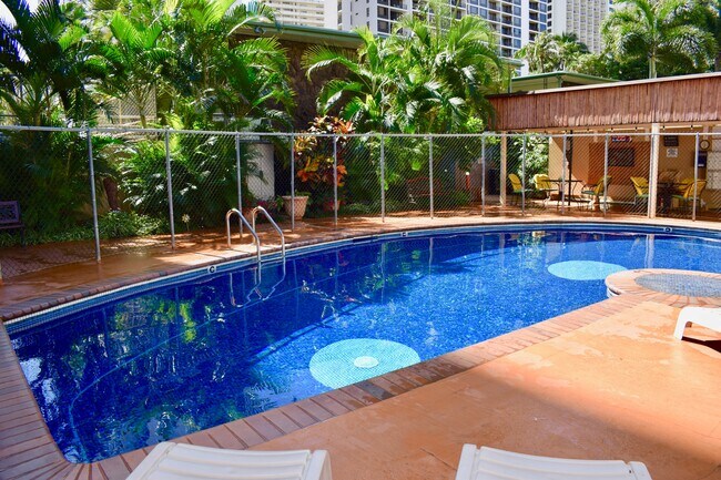 Building Photo - 235 Lili?uokalani Ave