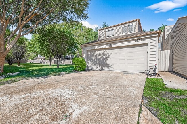 Building Photo - 1422 Chardonnay Dr