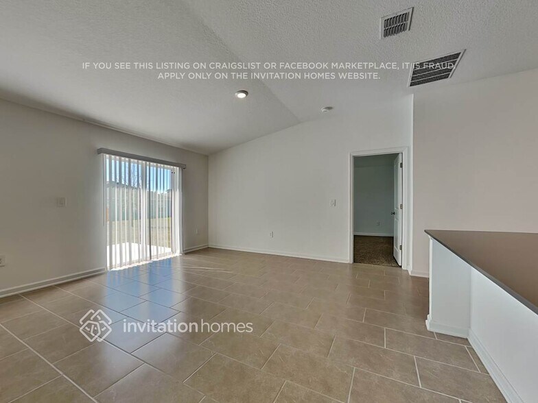 Building Photo - 4060 Tug Hl Ln