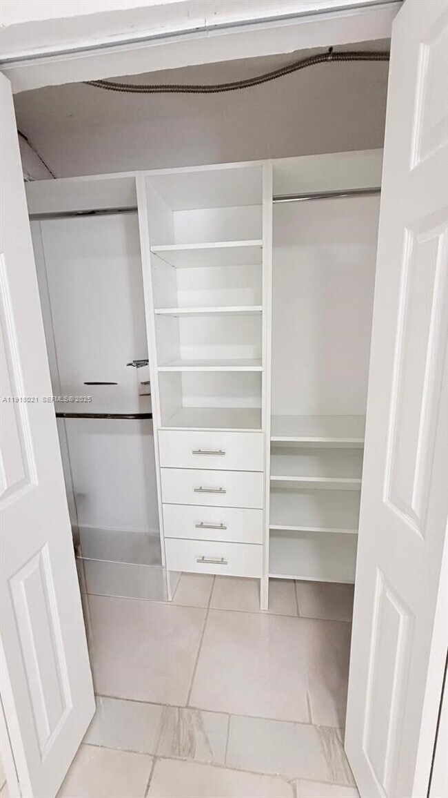 Building Photo - 20337 NE 2nd Ave