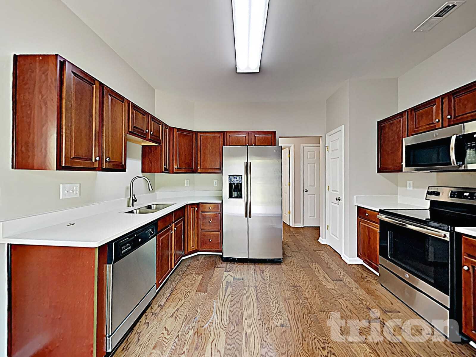 Building Photo - 8716 Rozumny Dr