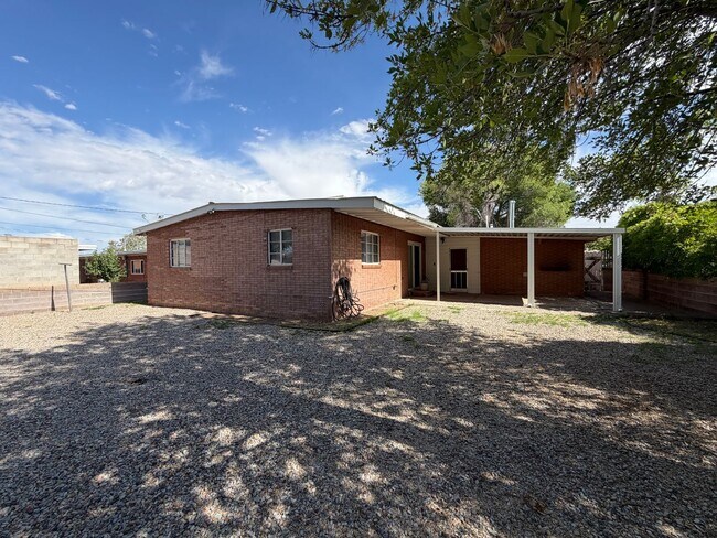 Building Photo - 4712 Palo Duro Ave NE