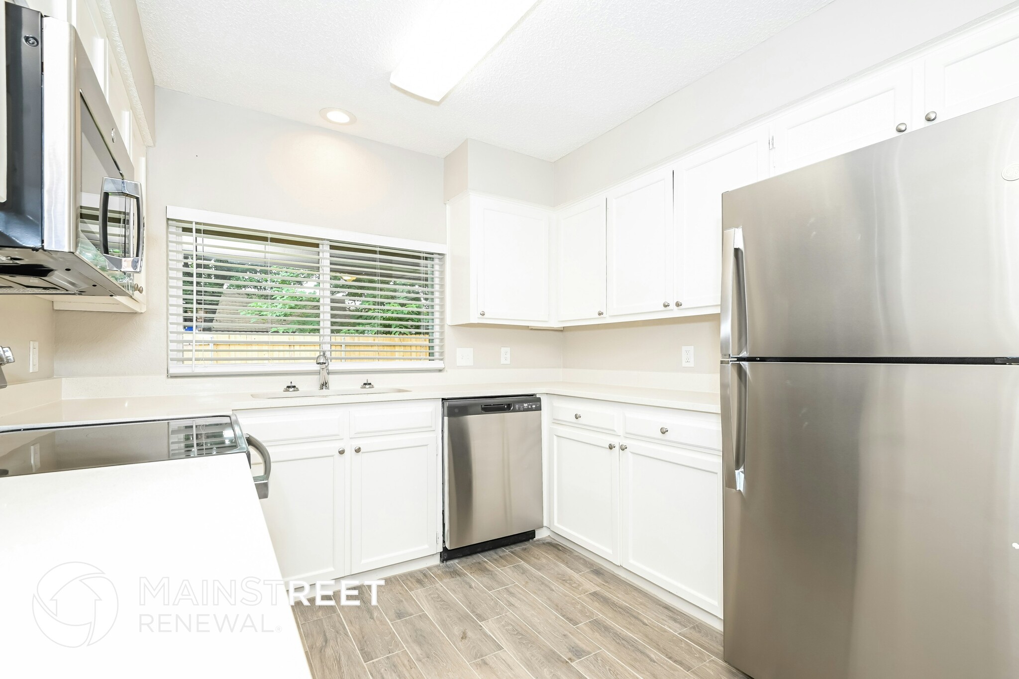 Building Photo - 1905 Dartmouth Ct