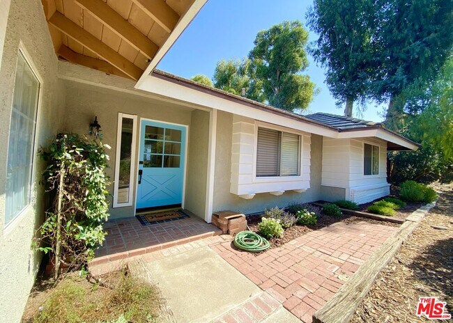 Building Photo - 1343 Rancho Ln