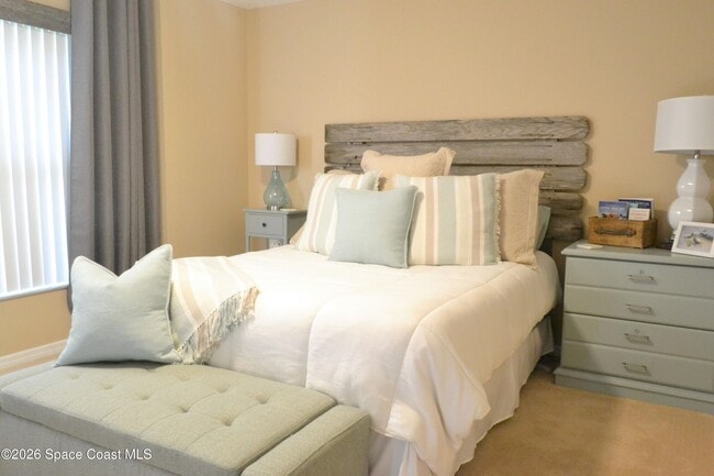 Building Photo - 6845 Angeles Rd